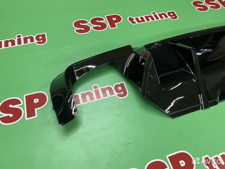 Диффузор BMW F10 M5 стиль, черный глянец