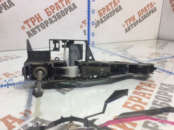 Пежо 3008 Ручка наружняя передней двери Лев