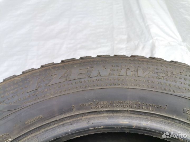 Kumho I'Zen RV Stud KC16 235/55 R17 103T
