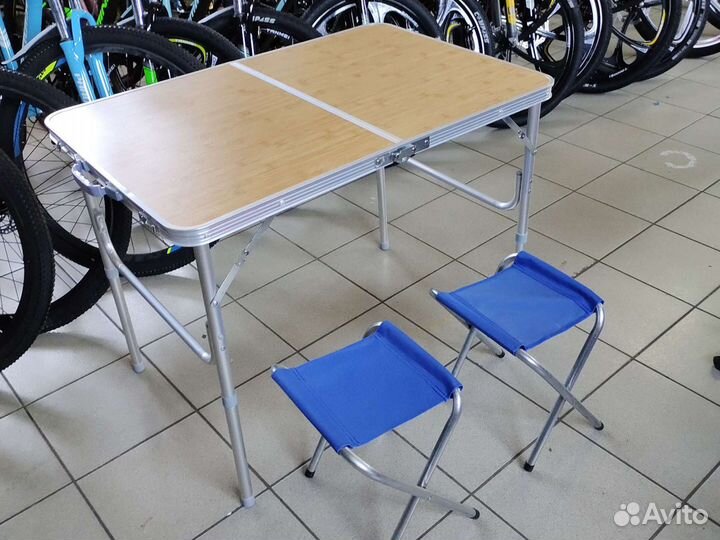 Стол складной с 2 стульями