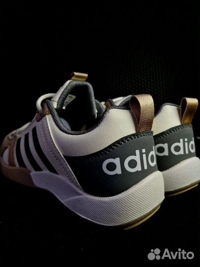 Кроссовки adidas 41 размер
