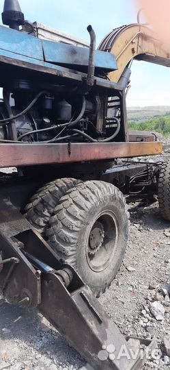 Экскаватор эо3323А