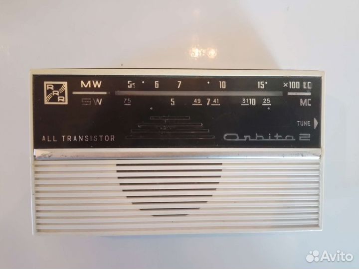 Радиоприемник СССР орьита 2