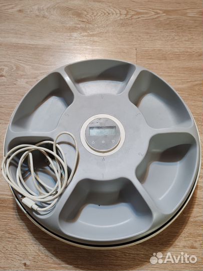 Автокормушка для кошек Petwant