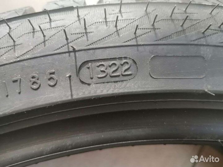 Nokian Tyres Hakkapeliitta 10p 245/40 R20 и 275/35 R20