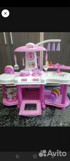 Детская кухня с водой, звуком и светом
