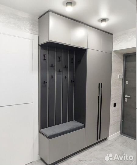 Шкаф на заказ в прихожую