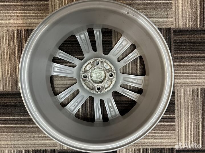 Литые диски R16 4x100 на Весту