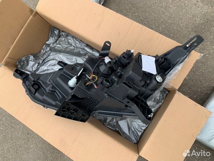 Фара правая Qashqai J11 (галоген)