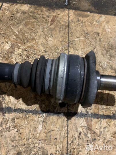 Привод задний правый на BMW 5 F10