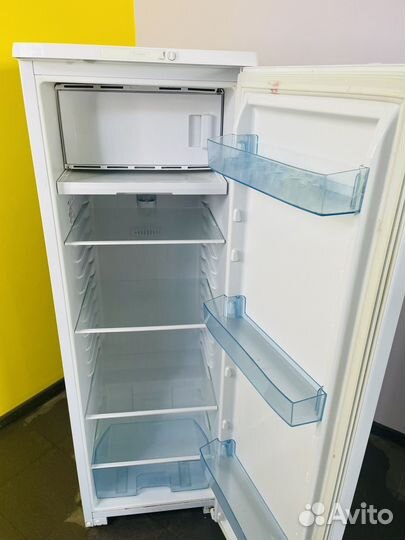 Холодильник узкий