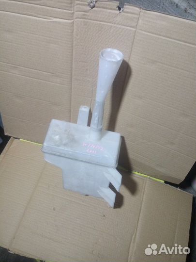 Бачок омывателя Nissan Primera WTP12