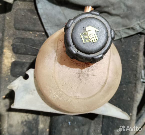 Бачок расширительный renault logan 1