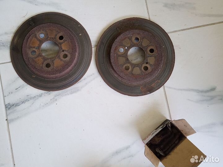 Pontiac Vibe 2 2009г.в. диски