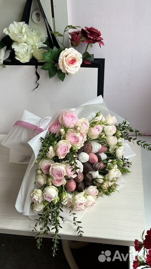 Клубничные букеты