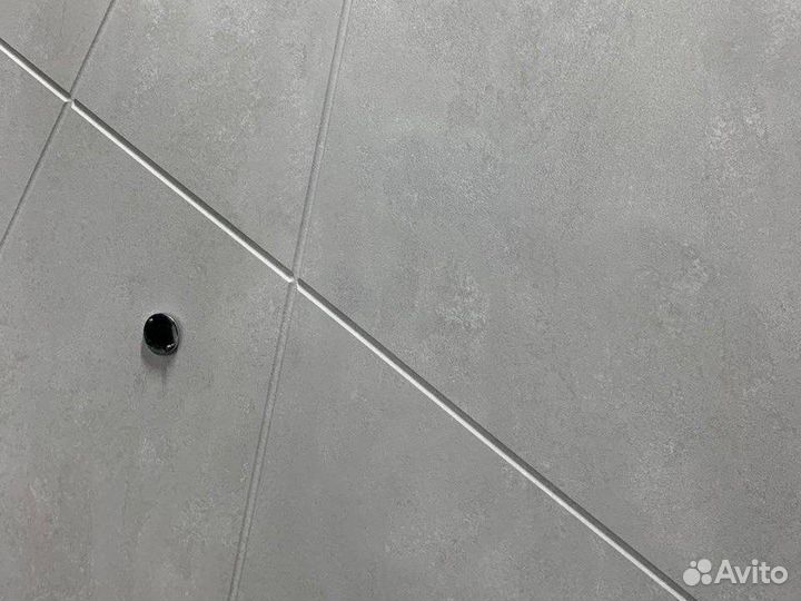 Входная дверь глухая