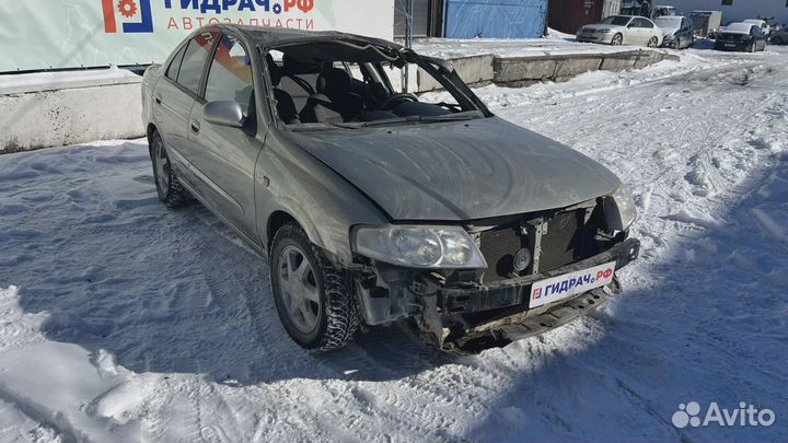 Пепельница передняя Nissan Almera Classic (B10) 68810-95F0A