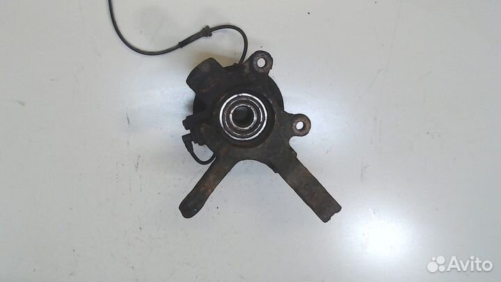 Ступица (кулак, цапфа) Nissan Almera N16, 2004