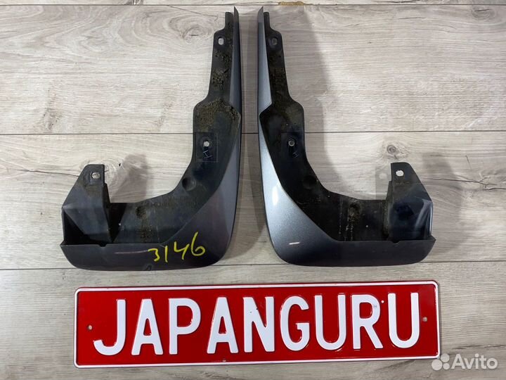 Брызговик Honda Cr-V 3 RE3 K24A 2011