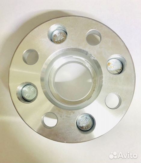 Колесные проставки на Ладу 25мм