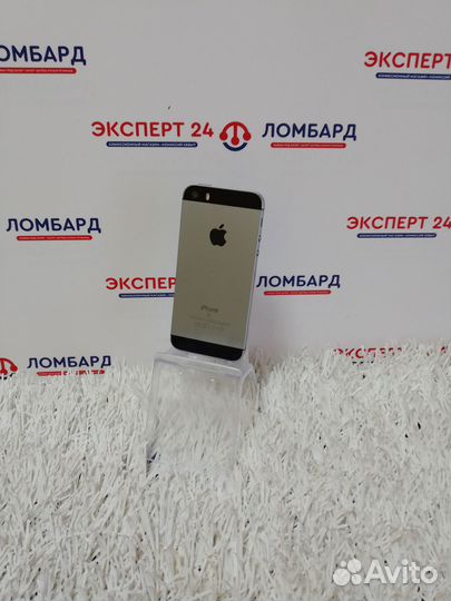 iPhone SE, 32 ГБ