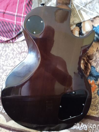 Леворукий Greco EG-800 Shigeru Narumo 1975 г