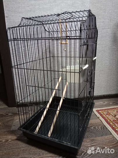 Большая клетка для птиц