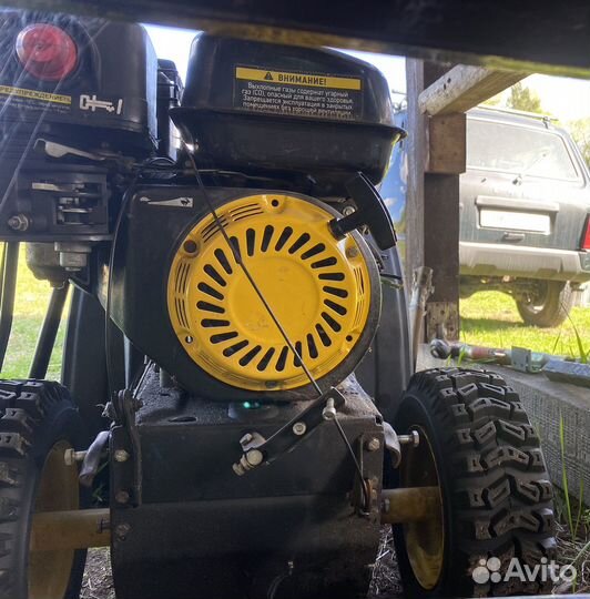 Снегоуборщик Champion st 656