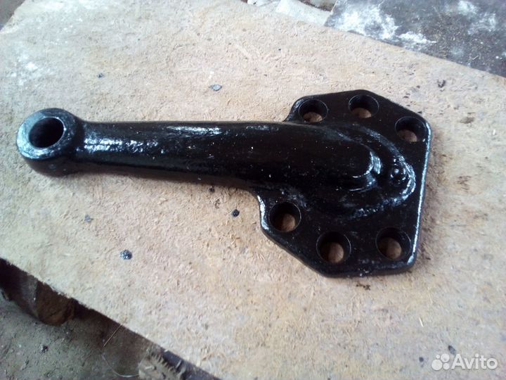 Рычаг левого поворотного кулака Урал-4320