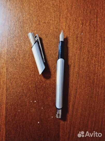 Перьевая ручка Parker Facet F180