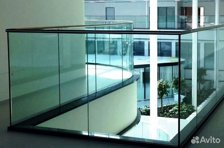 Стеклянные ограждения лестницы от производителя