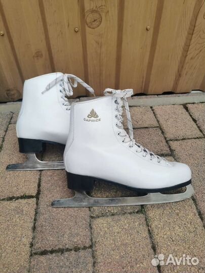 Коньки фигурные женские 40 размер