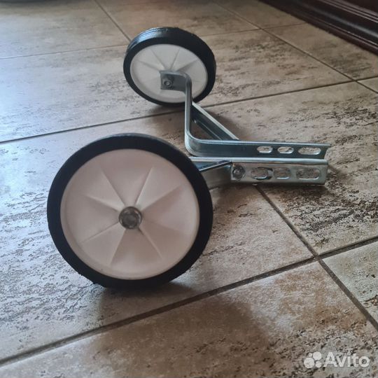 Дополнительные колёса для детского велосипеда