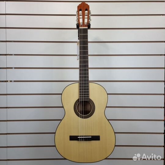 AC100-SG Классическая гитара 4/4, глянцевая, Cort