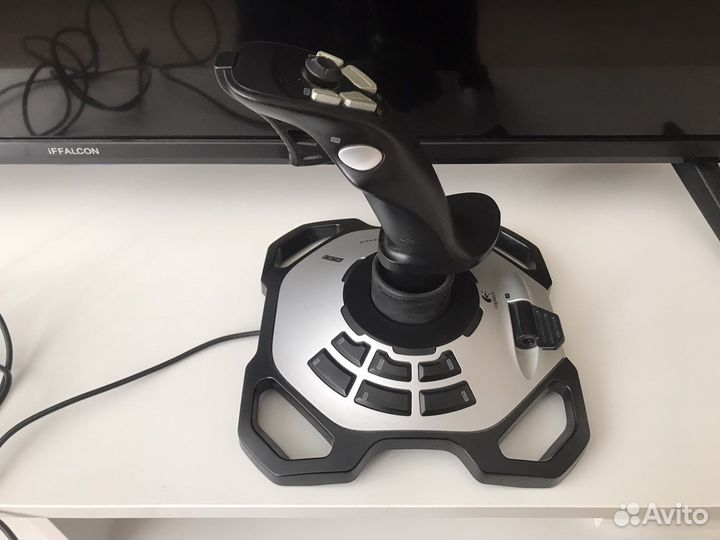 Джойстик Logitech Extreme 3D pro