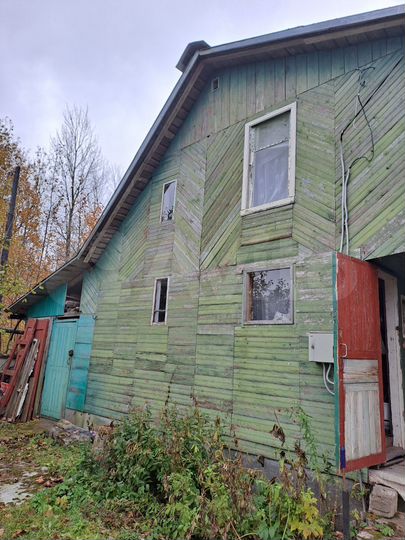 Дом 40 м² на участке 9,5 сот.