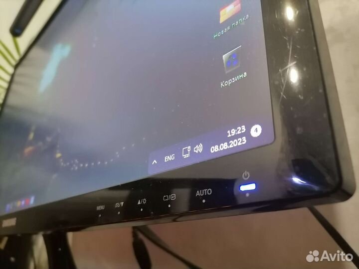 Монитор samsung S24D300H