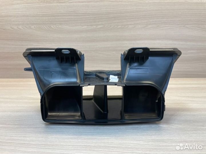 Воздуховод Skoda Rapid