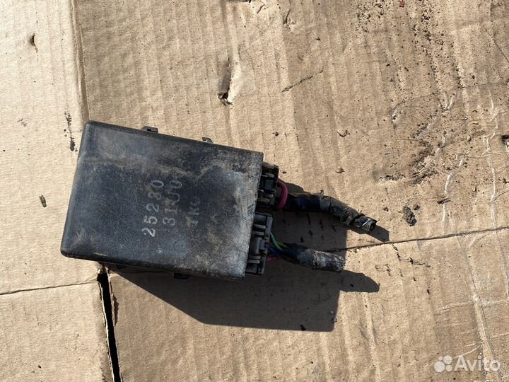 Блок управления светом nissan cefiro a 32