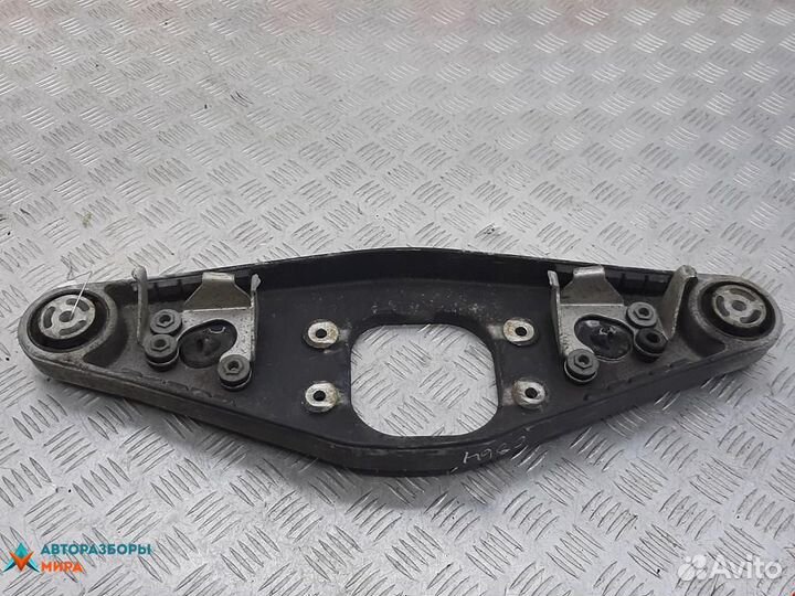 Кронштейн (крепление) Mercedes-Benz CLS-Класс C219