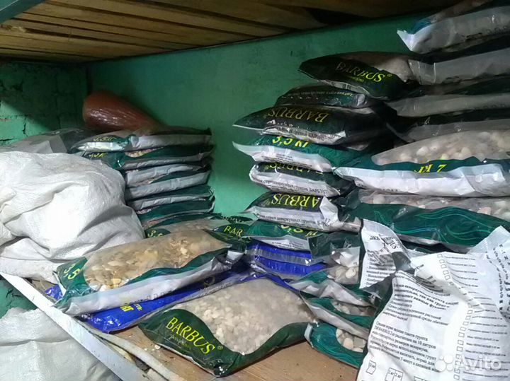 Разноцветные камушки