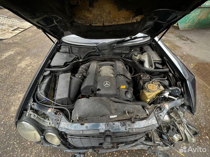 В разборе Mercedes-Benz W210