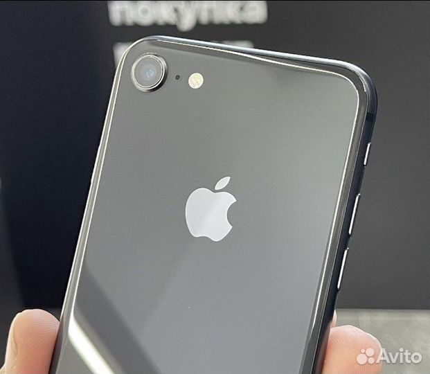 iPhone 8, 64 ГБ