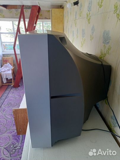 Продам телевизор б/у