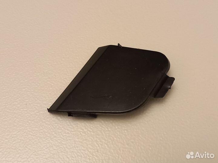 Заглушка под крюк Ford Focus 2010-2015 (Спереди)