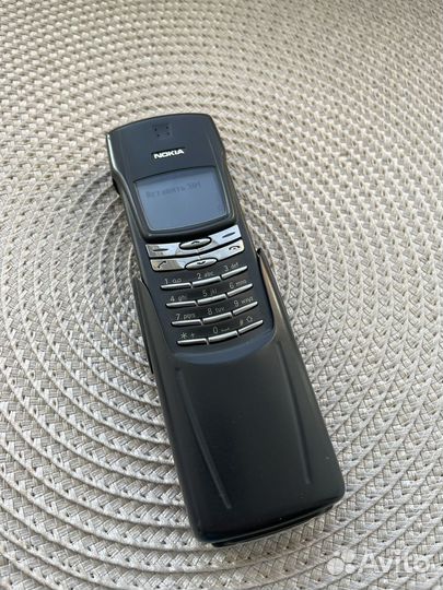 Nokia 8910i