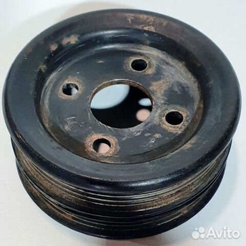 Шкив помпы Toyota Avensis T220, Carina E