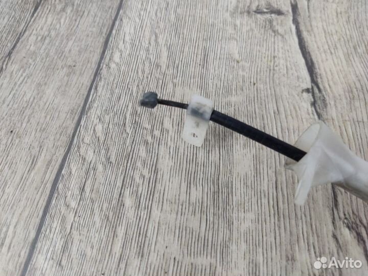 Трос отопителя Carina E