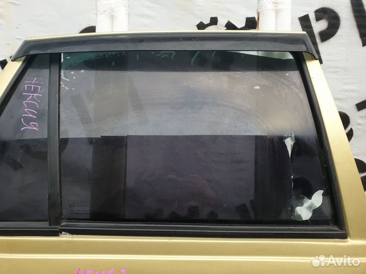 Стекло двери задняя правая Daewoo Nexia