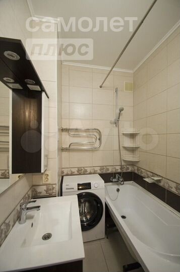 3-к. квартира, 65 м², 8/11 эт.